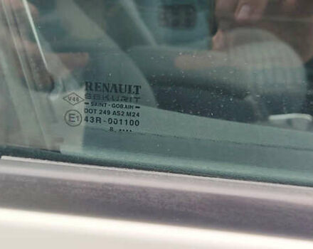 Белый Рено Меган, объемом двигателя 1.9 л и пробегом 327 тыс. км за 6500 $, фото 14 на Automoto.ua