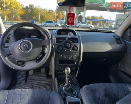 Белый Рено Меган, объемом двигателя 1.5 л и пробегом 230 тыс. км за 5300 $, фото 6 на Automoto.ua