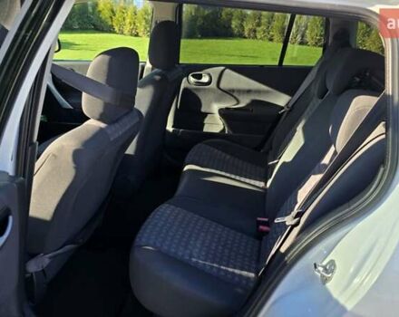 Білий Рено Меган, об'ємом двигуна 1.6 л та пробігом 250 тис. км за 5390 $, фото 13 на Automoto.ua