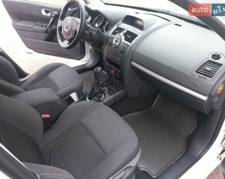 Белый Рено Меган, объемом двигателя 1.6 л и пробегом 247 тыс. км за 5100 $, фото 18 на Automoto.ua