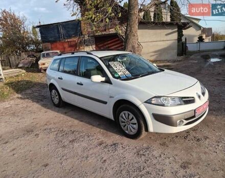 Білий Рено Меган, об'ємом двигуна 1.6 л та пробігом 201 тис. км за 5299 $, фото 13 на Automoto.ua