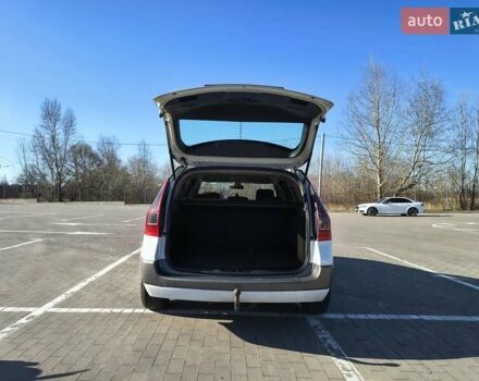 Белый Рено Меган, объемом двигателя 1.46 л и пробегом 307 тыс. км за 4500 $, фото 8 на Automoto.ua