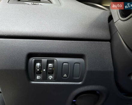 Білий Рено Меган, об'ємом двигуна 1.5 л та пробігом 277 тис. км за 6000 $, фото 15 на Automoto.ua