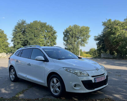 Белый Рено Меган, объемом двигателя 1.6 л и пробегом 228 тыс. км за 7299 $, фото 9 на Automoto.ua