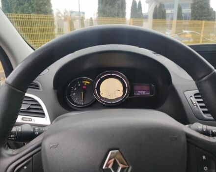 Белый Рено Меган, объемом двигателя 1.5 л и пробегом 267 тыс. км за 7052 $, фото 18 на Automoto.ua