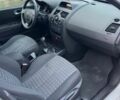 Белый Рено Меган, объемом двигателя 1.6 л и пробегом 145 тыс. км за 5300 $, фото 13 на Automoto.ua