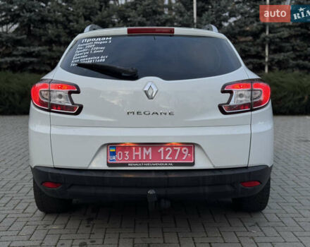 Белый Рено Меган, объемом двигателя 1.6 л и пробегом 220 тыс. км за 7600 $, фото 5 на Automoto.ua