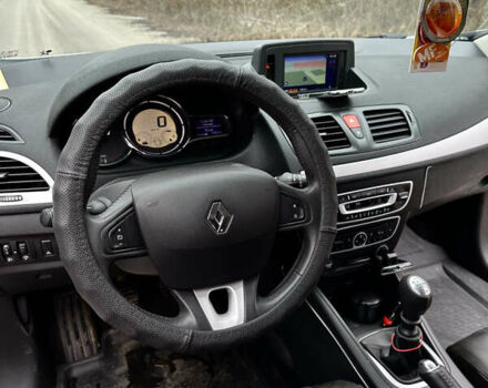Рено Меган 2009 в Самборе на Automoto.ua Белый Рено Меган, объемом двигателя 1.5 л и пробегом 191 тыс. км за 6500 $, фото 7 на Automoto.ua
