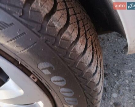 Білий Рено Меган, об'ємом двигуна 1.6 л та пробігом 201 тис. км за 5199 $, фото 107 на Automoto.ua