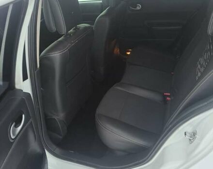 Белый Рено Меган, объемом двигателя 1.5 л и пробегом 318 тыс. км за 5000 $, фото 11 на Automoto.ua