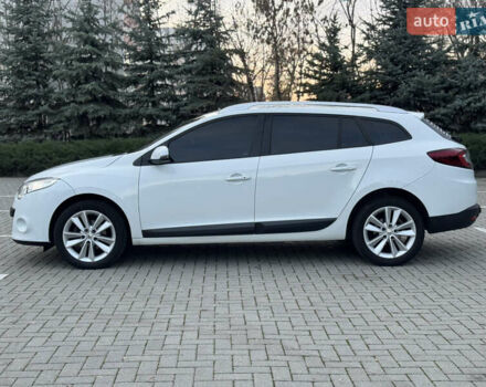 Белый Рено Меган, объемом двигателя 1.6 л и пробегом 220 тыс. км за 7600 $, фото 7 на Automoto.ua