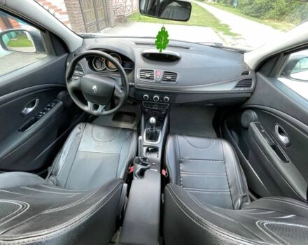 Белый Рено Меган, объемом двигателя 1.5 л и пробегом 224 тыс. км за 5850 $, фото 2 на Automoto.ua