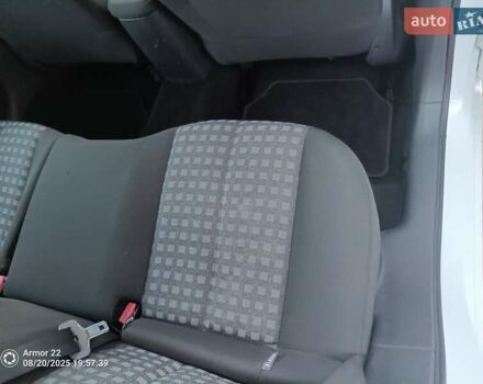 Белый Рено Меган, объемом двигателя 1.6 л и пробегом 251 тыс. км за 6200 $, фото 6 на Automoto.ua