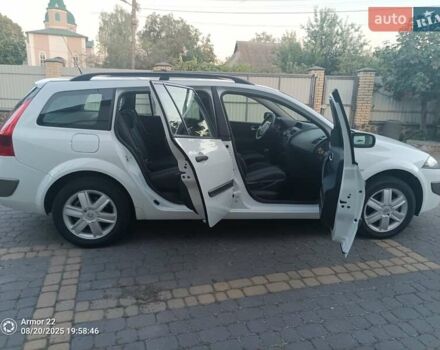 Белый Рено Меган, объемом двигателя 1.6 л и пробегом 251 тыс. км за 6200 $, фото 28 на Automoto.ua