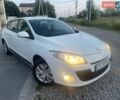 Белый Рено Меган, объемом двигателя 1.5 л и пробегом 400 тыс. км за 5800 $, фото 1 на Automoto.ua