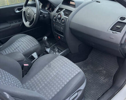 Білий Рено Меган, об'ємом двигуна 1.6 л та пробігом 145 тис. км за 5500 $, фото 13 на Automoto.ua