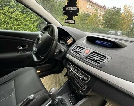 Белый Рено Меган, объемом двигателя 1.9 л и пробегом 360 тыс. км за 6300 $, фото 6 на Automoto.ua