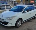Белый Рено Меган, объемом двигателя 1.4 л и пробегом 250 тыс. км за 7000 $, фото 1 на Automoto.ua