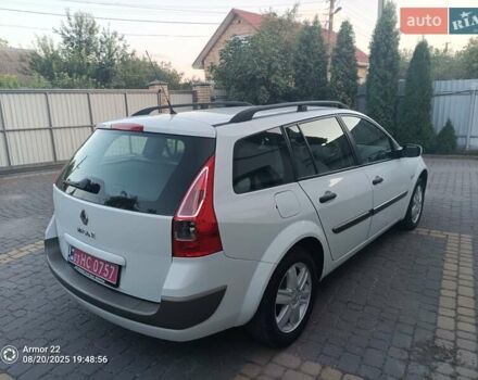 Белый Рено Меган, объемом двигателя 1.6 л и пробегом 251 тыс. км за 6200 $, фото 42 на Automoto.ua