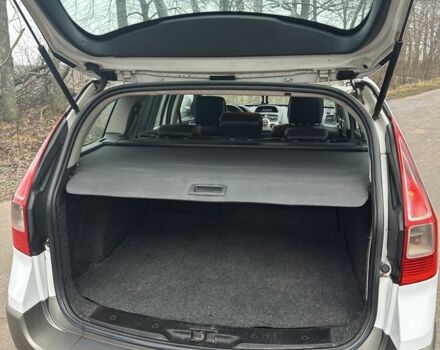 Білий Рено Меган, об'ємом двигуна 1.9 л та пробігом 308 тис. км за 4900 $, фото 5 на Automoto.ua