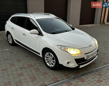 Белый Рено Меган, объемом двигателя 2 л и пробегом 290 тыс. км за 5950 $, фото 5 на Automoto.ua