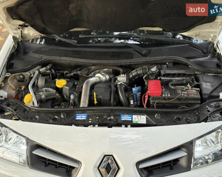 Білий Рено Меган, об'ємом двигуна 1.5 л та пробігом 277 тис. км за 6000 $, фото 17 на Automoto.ua