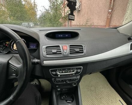 Белый Рено Меган, объемом двигателя 1.9 л и пробегом 360 тыс. км за 6900 $, фото 17 на Automoto.ua