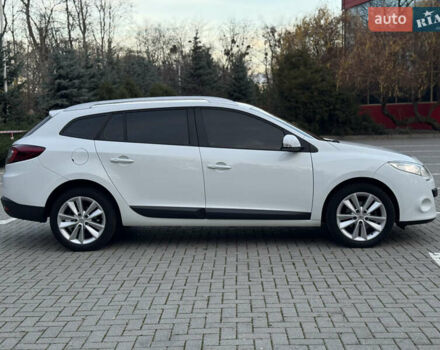 Белый Рено Меган, объемом двигателя 1.6 л и пробегом 220 тыс. км за 7600 $, фото 6 на Automoto.ua