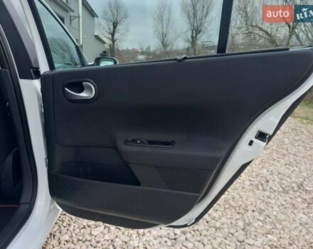 Білий Рено Меган, об'ємом двигуна 1.6 л та пробігом 201 тис. км за 5199 $, фото 39 на Automoto.ua