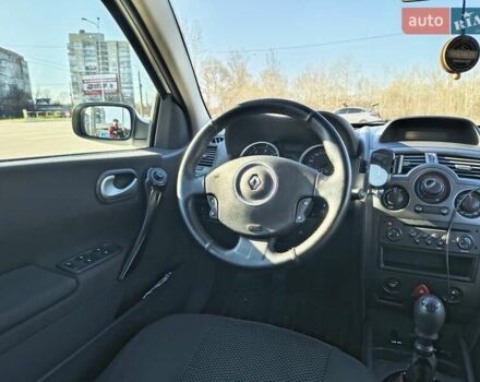 Белый Рено Меган, объемом двигателя 1.46 л и пробегом 307 тыс. км за 4500 $, фото 10 на Automoto.ua