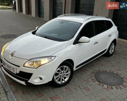 Белый Рено Меган, объемом двигателя 2 л и пробегом 290 тыс. км за 5950 $, фото 8 на Automoto.ua