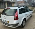 Белый Рено Меган, объемом двигателя 1.6 л и пробегом 145 тыс. км за 5300 $, фото 6 на Automoto.ua