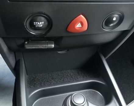 Білий Рено Меган, об'ємом двигуна 1.6 л та пробігом 201 тис. км за 5199 $, фото 103 на Automoto.ua