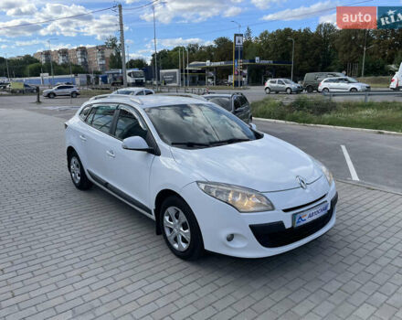 Белый Рено Меган, объемом двигателя 1.5 л и пробегом 219 тыс. км за 6500 $, фото 2 на Automoto.ua