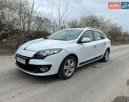 Рено Меган 2009 в Самборе на Automoto.ua Белый Рено Меган, объемом двигателя 1.5 л и пробегом 191 тыс. км за 6500 $, фото 1 на Automoto.ua