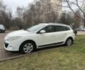 Белый Рено Меган, объемом двигателя 1.5 л и пробегом 220 тыс. км за 6700 $, фото 4 на Automoto.ua