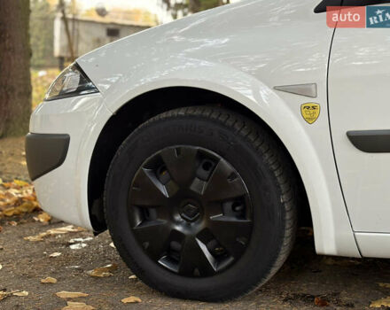 Білий Рено Меган, об'ємом двигуна 1.5 л та пробігом 277 тис. км за 6000 $, фото 11 на Automoto.ua