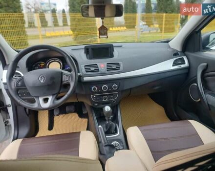 Белый Рено Меган, объемом двигателя 1.5 л и пробегом 267 тыс. км за 7000 $, фото 19 на Automoto.ua