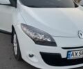Белый Рено Меган, объемом двигателя 1.5 л и пробегом 240 тыс. км за 6000 $, фото 1 на Automoto.ua