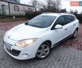 Белый Рено Меган, объемом двигателя 1.9 л и пробегом 260 тыс. км за 6600 $, фото 2 на Automoto.ua