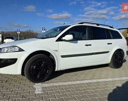 Білий Рено Меган, об'ємом двигуна 1.6 л та пробігом 250 тис. км за 5390 $, фото 2 на Automoto.ua