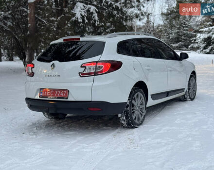 Белый Рено Меган, объемом двигателя 1.6 л и пробегом 225 тыс. км за 7600 $, фото 3 на Automoto.ua