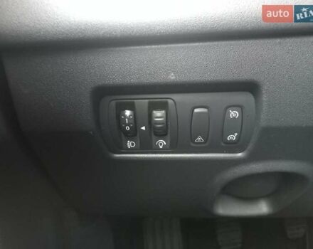 Белый Рено Меган, объемом двигателя 1.6 л и пробегом 247 тыс. км за 5100 $, фото 22 на Automoto.ua