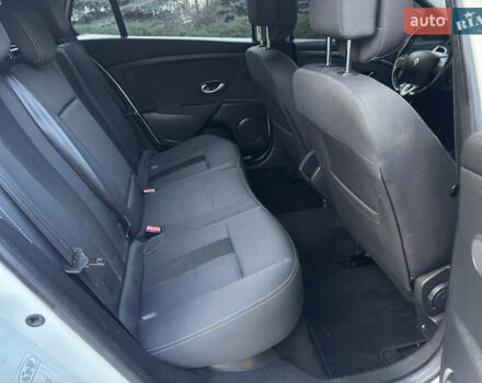 Белый Рено Меган, объемом двигателя 1.6 л и пробегом 220 тыс. км за 7600 $, фото 18 на Automoto.ua