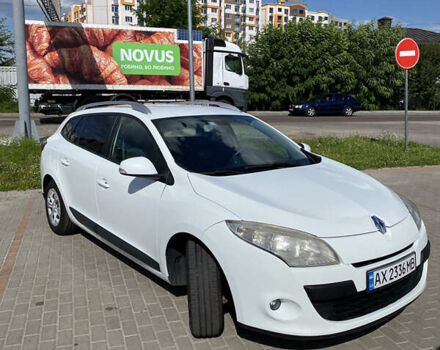Рено Меган 2009 у Києві на Automoto.ua Білий Рено Меган, об'ємом двигуна 1.6 л та пробігом 242 тис. км за 6900 $, фото 2 на Automoto.ua