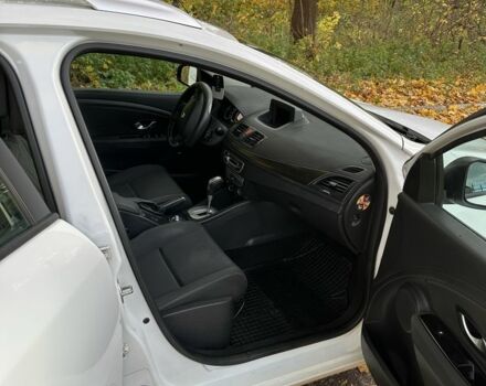 Білий Рено Меган, об'ємом двигуна 1.5 л та пробігом 257 тис. км за 5250 $, фото 15 на Automoto.ua