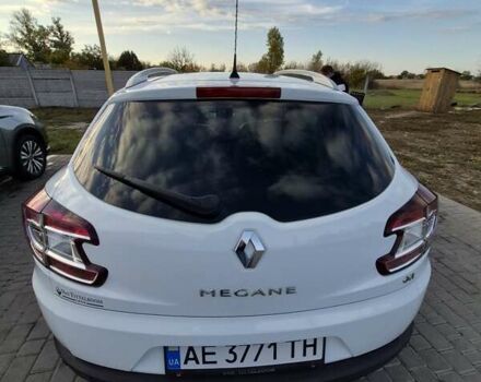 Рено Меган 2010 в Павлограде на Automoto.ua Белый Рено Меган, объемом двигателя 1.46 л и пробегом 237 тыс. км за 8150 $, фото 11 на Automoto.ua