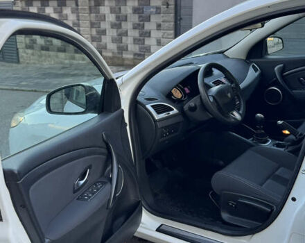 Белый Рено Меган, объемом двигателя 1.46 л и пробегом 298 тыс. км за 6200 $, фото 37 на Automoto.ua