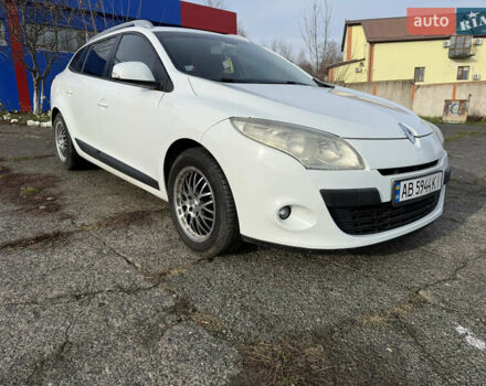 Белый Рено Меган, объемом двигателя 1.46 л и пробегом 299 тыс. км за 6200 $, фото 2 на Automoto.ua