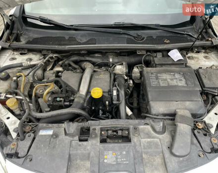 Белый Рено Меган, объемом двигателя 1.46 л и пробегом 264 тыс. км за 6500 $, фото 12 на Automoto.ua